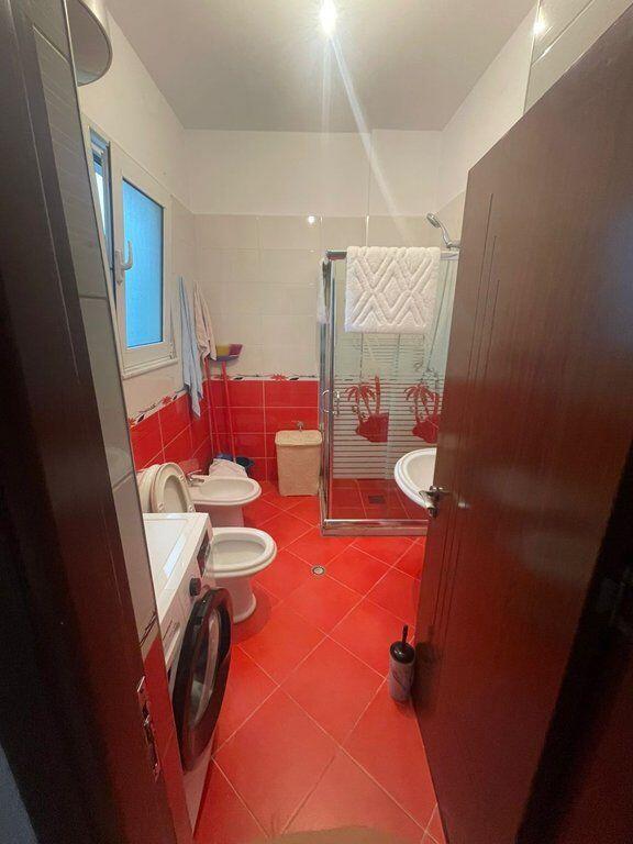 Villa 3+1 In Affitto in Via 5 Maji, Tirana - 450 mila lek | 115 m²...