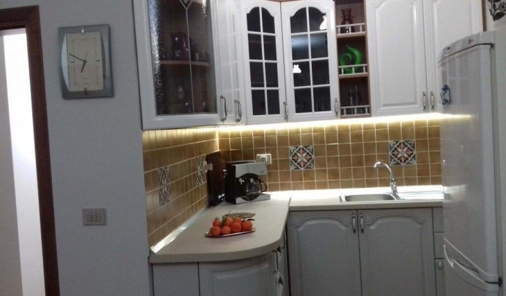 🏡Affittasi appartamento 2+1 – Blv. Bajram Curri  (Brryli)