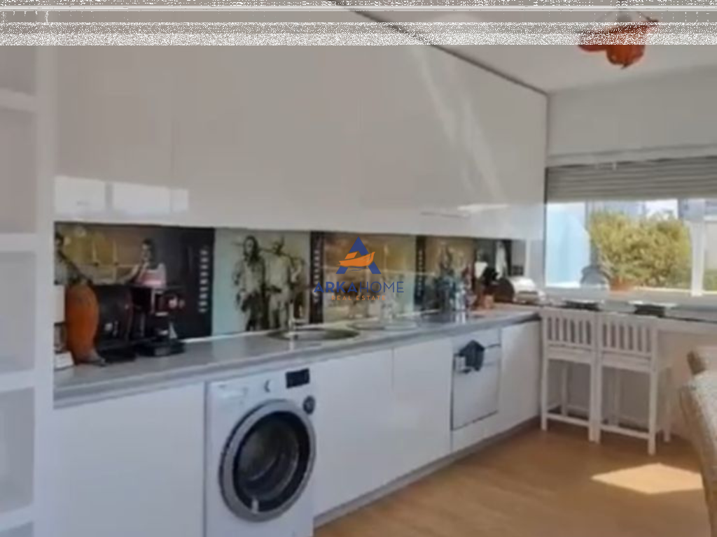 SHITET APARTAMENT 1+1+VERAND "MYSLYM SHYRI" 430.000 EURO