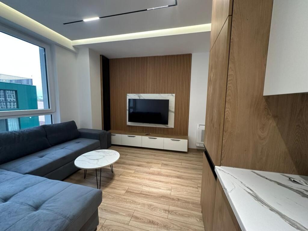 Apartament - Për Qira 2+1 KOMUNA E PARISIT