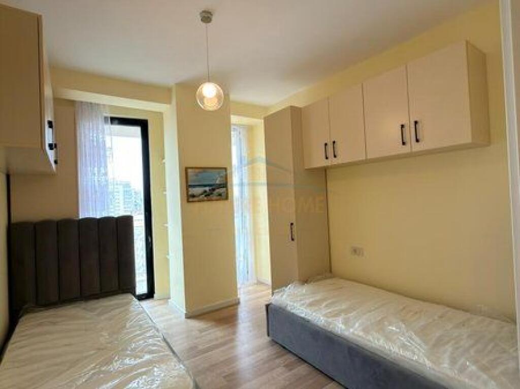 Qera,Apartament 2+1+Post Parkimi, Golden Tower, Mine Peza, Tiranë.