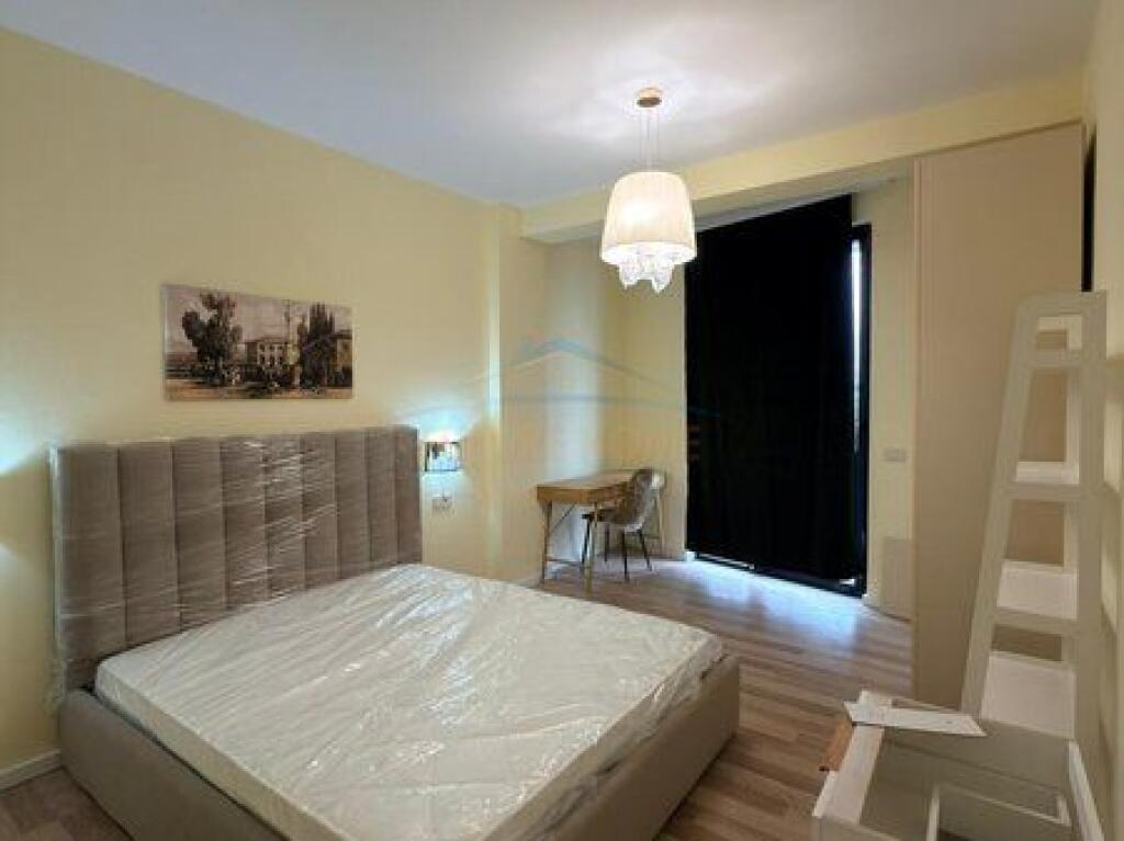 Qera,Apartament 2+1+Post Parkimi, Golden Tower, Mine Peza, Tiranë.