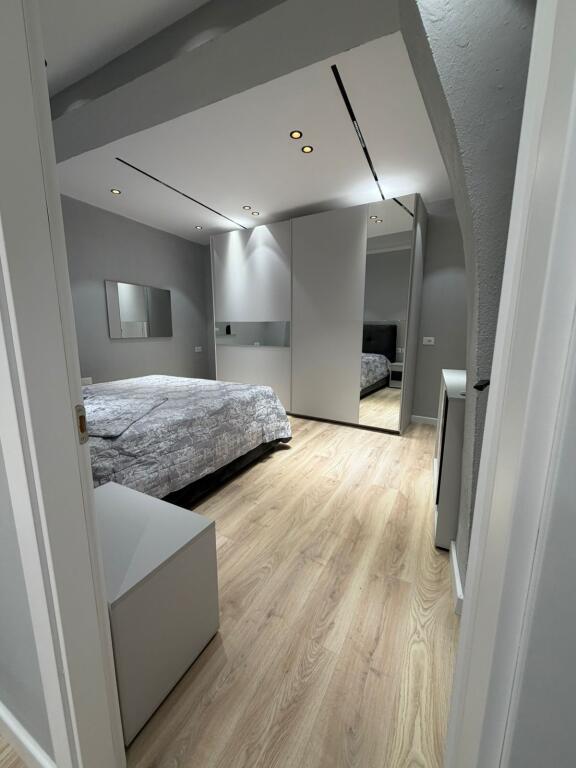 JEPET ME QIRA APARTAMENT 1+1 TEK OXHAKU