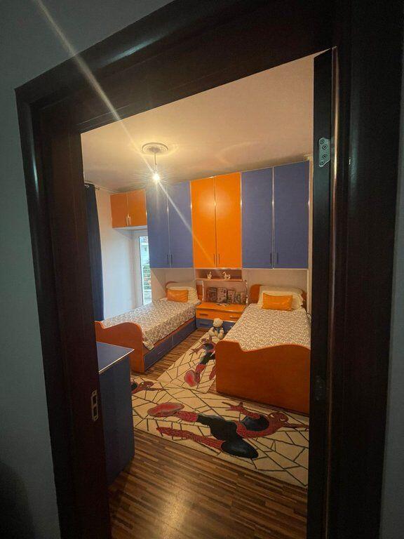 Villa 3+1 In Affitto in Via 5 Maji, Tirana - 450 mila lek | 115 m²...