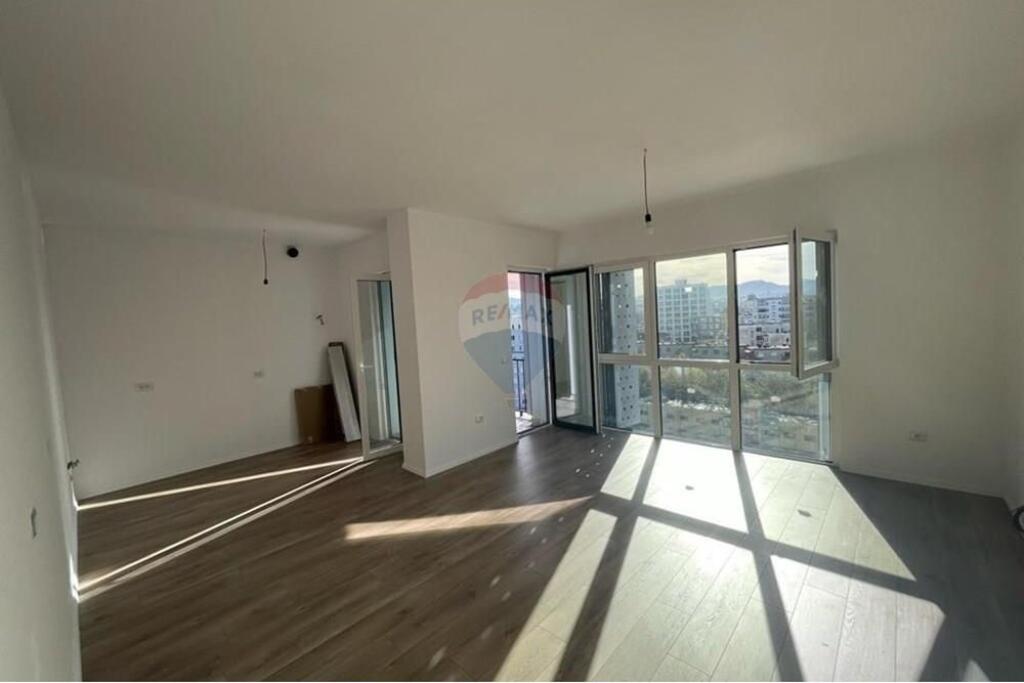 Apartment 1+1 for sale near 5 Maji