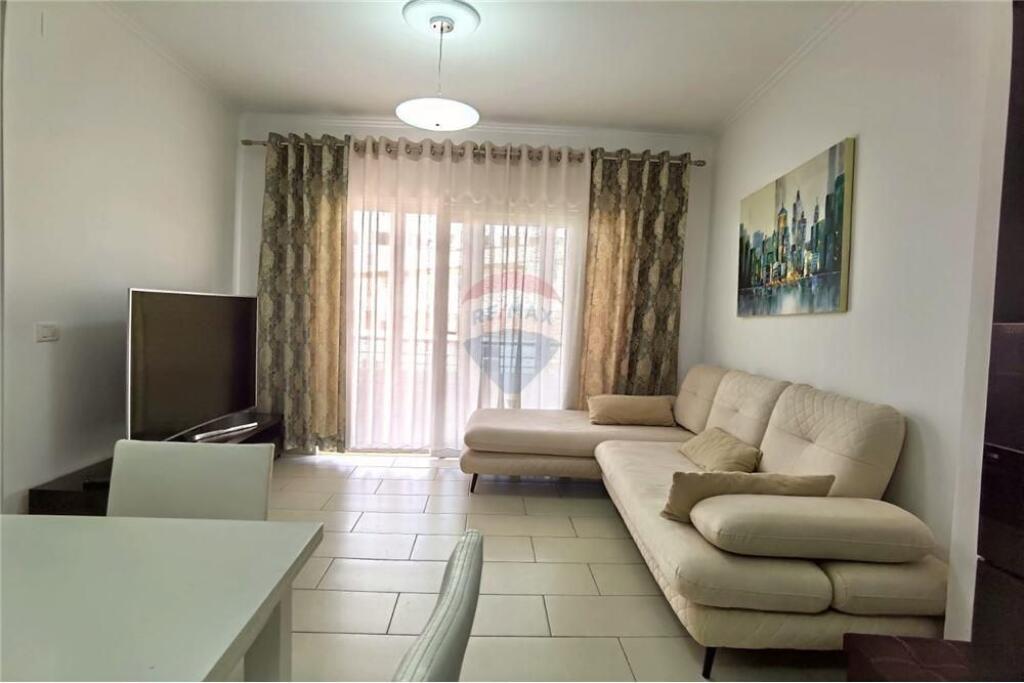 Apartament per qera 1+1 tek Liqeni i Thate
