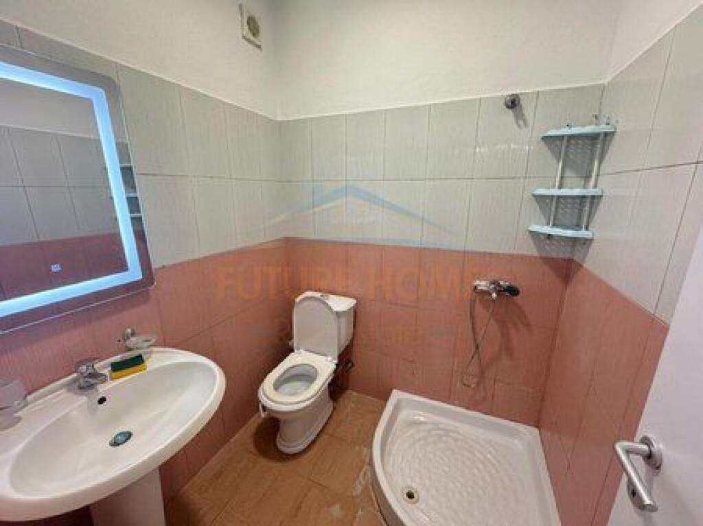 Shitet, Apartament 2+1+2, Misto Mame