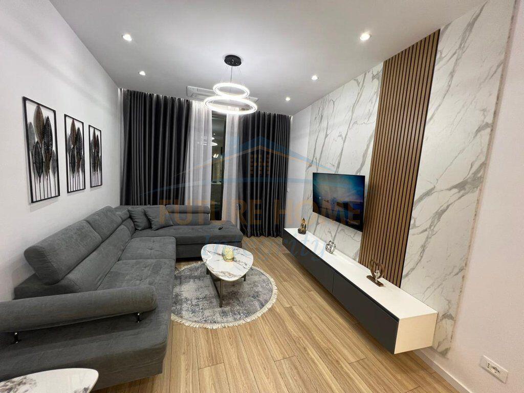 Affitto, Appartamento 2+1+Posto Auto, Lake View Residence, Tirana.