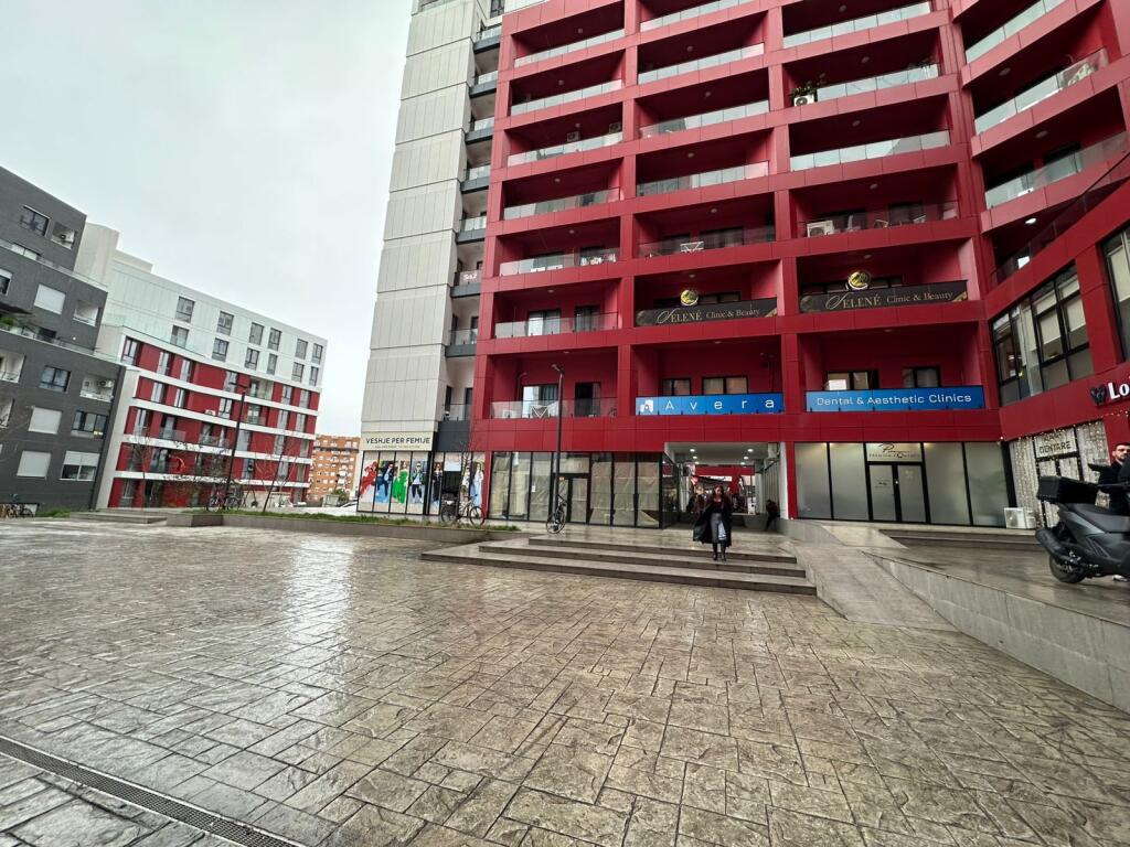 AMBIENT PER ZYRE TE ARLIS NDERTIM FARMCIA 10