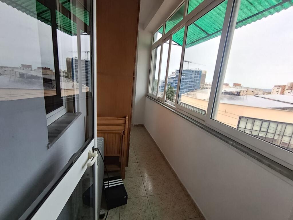 Jepet me qera apartament 2+1 te Zogu i Zi