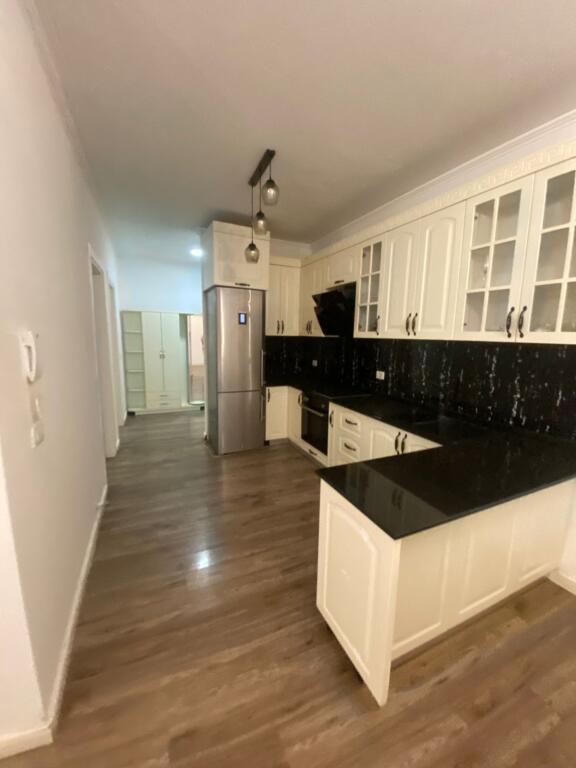 Appartamento 2+1+2 bagni+Veranda in vendita vicino al Ristorante Freskut