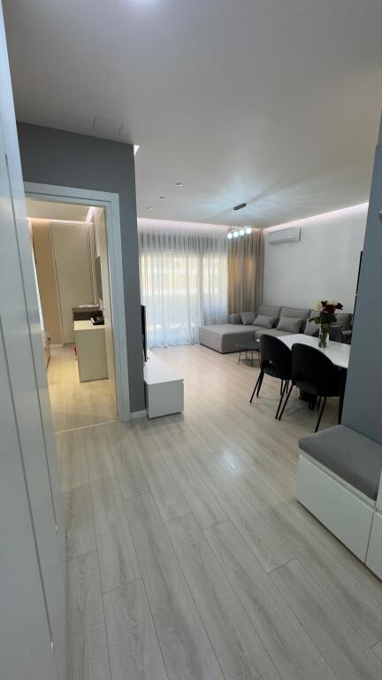 Shitet apartament 1+1 tek Fiori Di Bosko