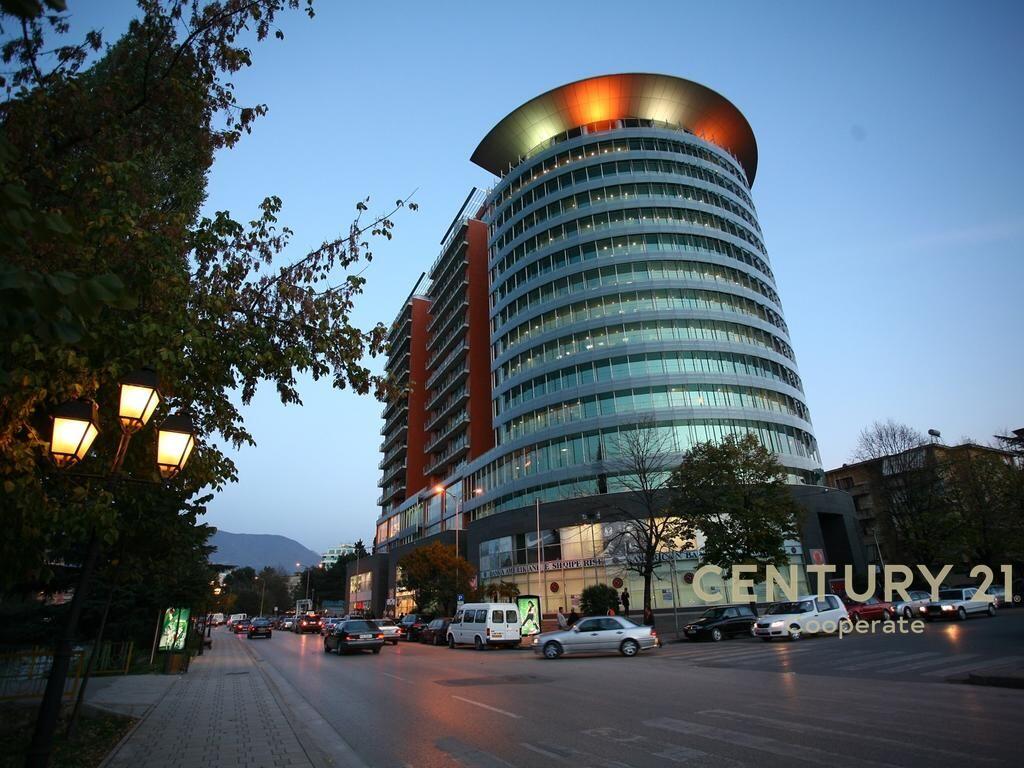 Spazio Multifunzionale in Affitto in ETC – Via Elbasan