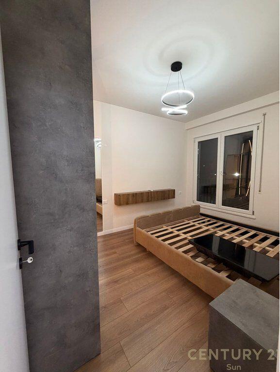 Apartment 1+1 for rent in Komuna e Parisit!