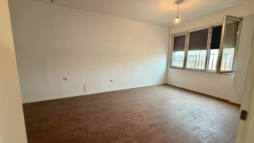 📍 NEW BAZAAR – BUSINESS PREMISES FOR RENT