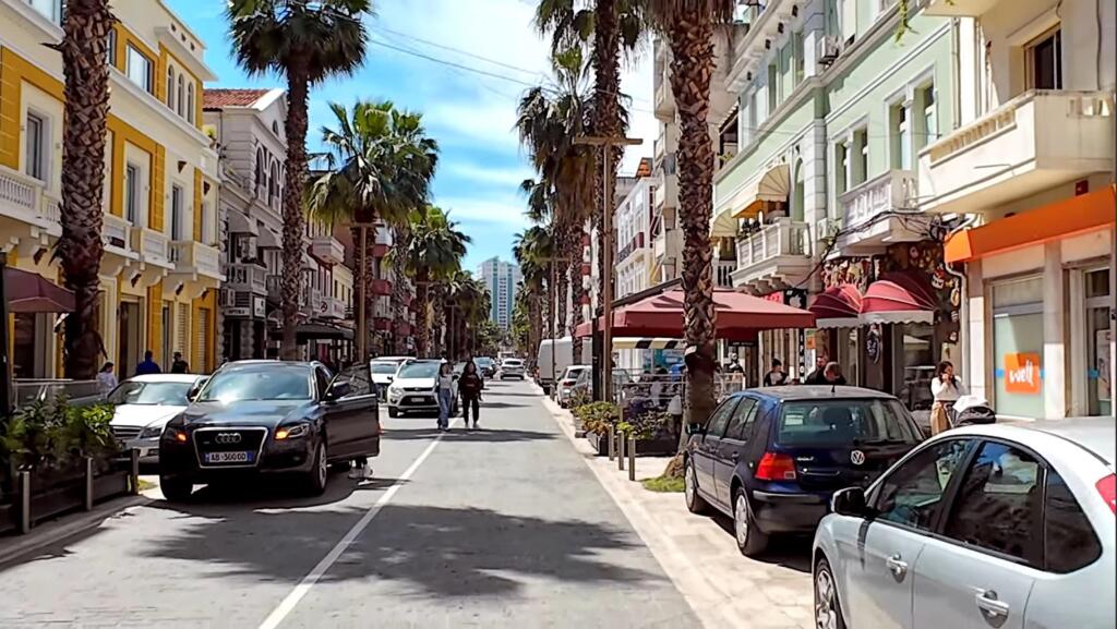 VENDESI APPARTAMENTO 2+1+3BALCONI "PRESSO LA VECCHIA POLIZIA, SOPRA IL PALAZZO DELLO SPORT, DURRES" 145000 EURO
