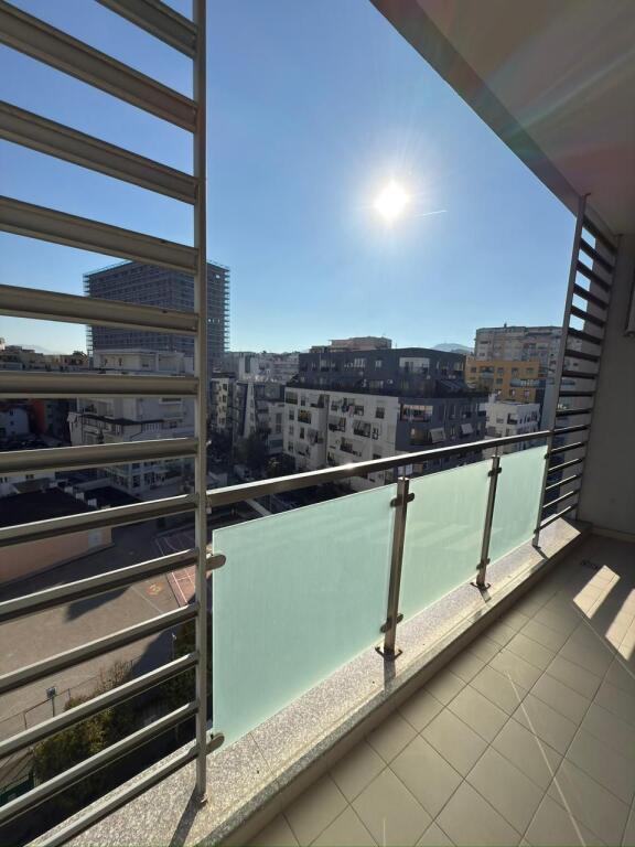 Vendo appartamento 2+1+2, Kika 2, Komuna e Parisit