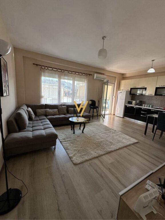 JEPET APARTAMENT 2+1+2+BLK ME QIRA TE LIQENI I THATE 70.000 LEKE