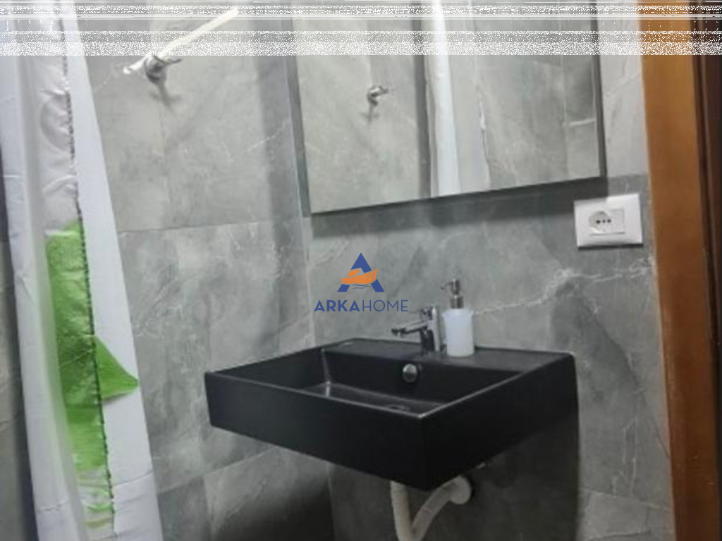 AFFITTASI APPARTAMENTO 3+1+BALCONE "VIA DRITAN HOXHA" 50.000 LEKE