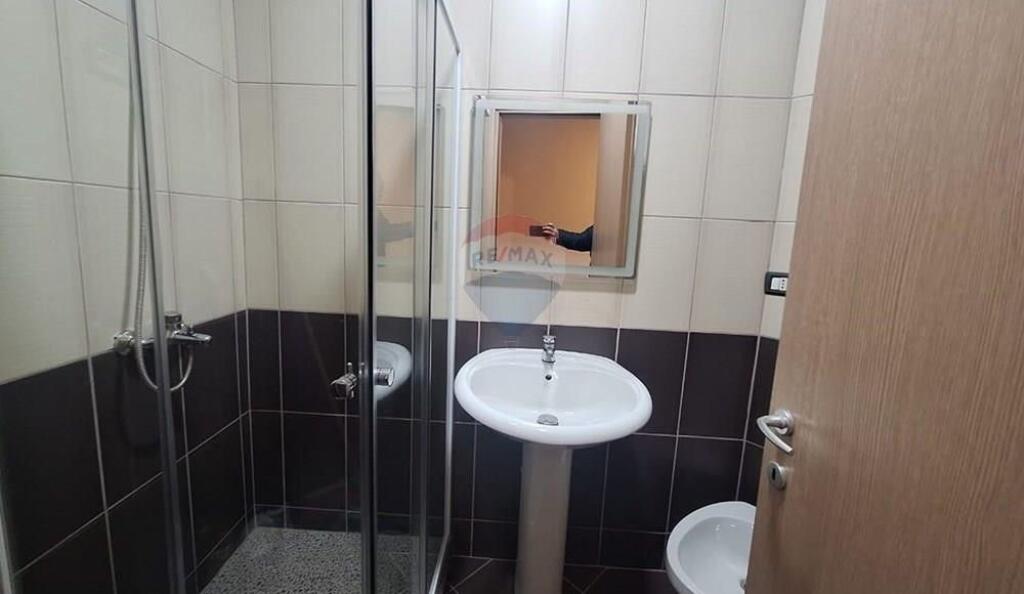 Apartament 2+1+2 - Për Qira - Pallatet Çabej, Tiranë!!! ID: 530411001-1285