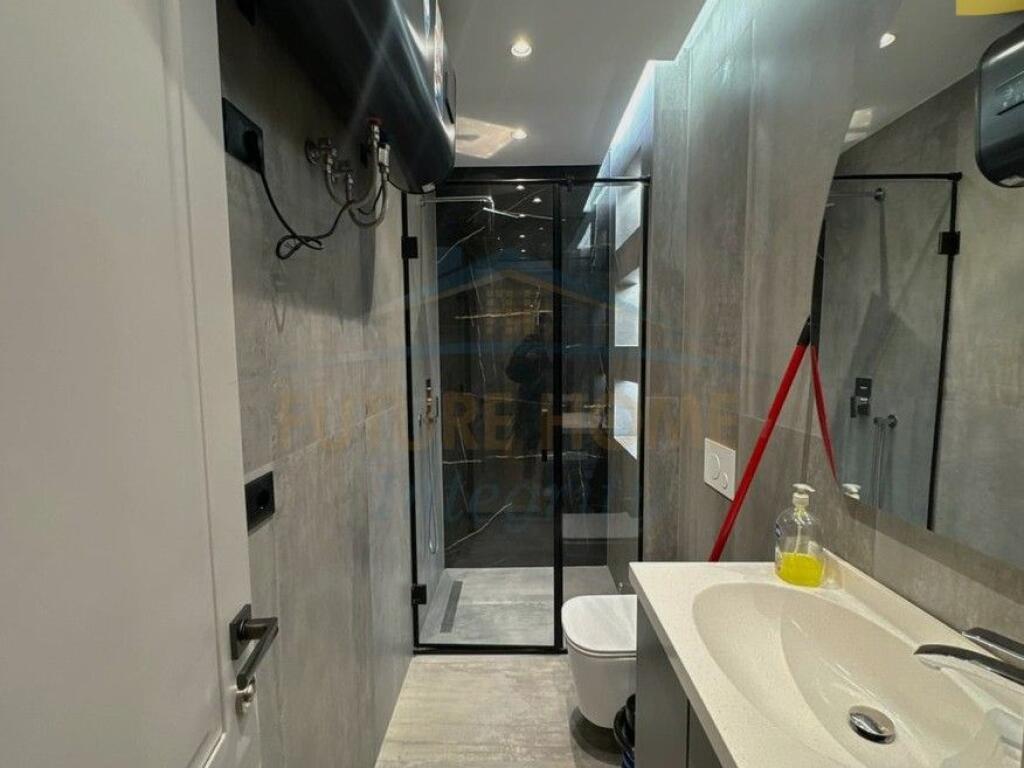 In vendita, Appartamento 1+1+Veranda, Residenza Kodra e Diellit 1, Tirana.