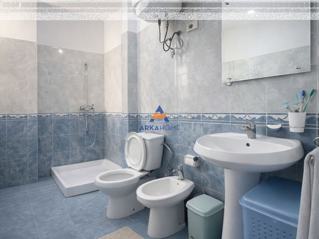 AFFITTASI 1+1+BALCONE "VICINO ALLA STRADA RIZA CEROVA 500EURO