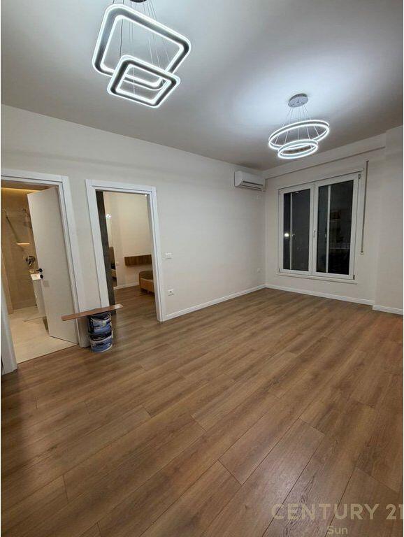Apartment 1+1 for rent in Komuna e Parisit!