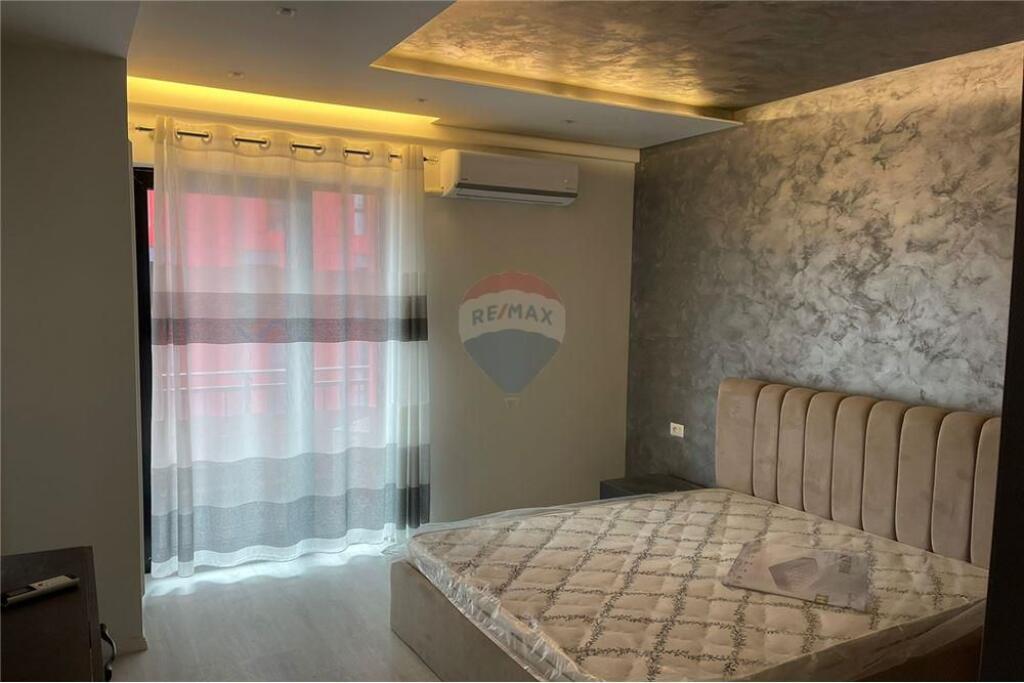 Apartament - Për Qira - Farmacia 10, Tiranë