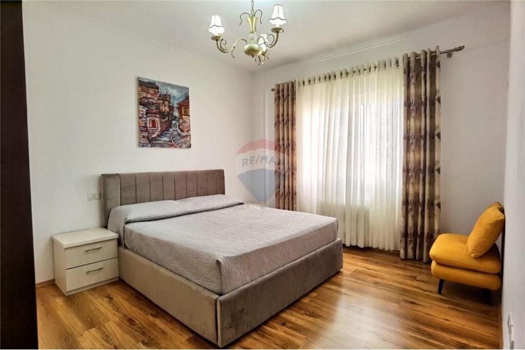 Apartament per qera 1+1 tek Liqeni i Thate