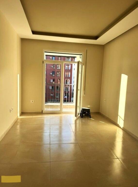 Qera, Apartament 1+1+Post Parkimi, Rruga 5 Maji