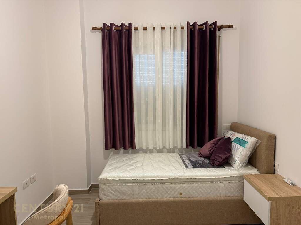 JEPET ME QIRA APARTAMENT 2+1+2, KAMËZ QENDËR!