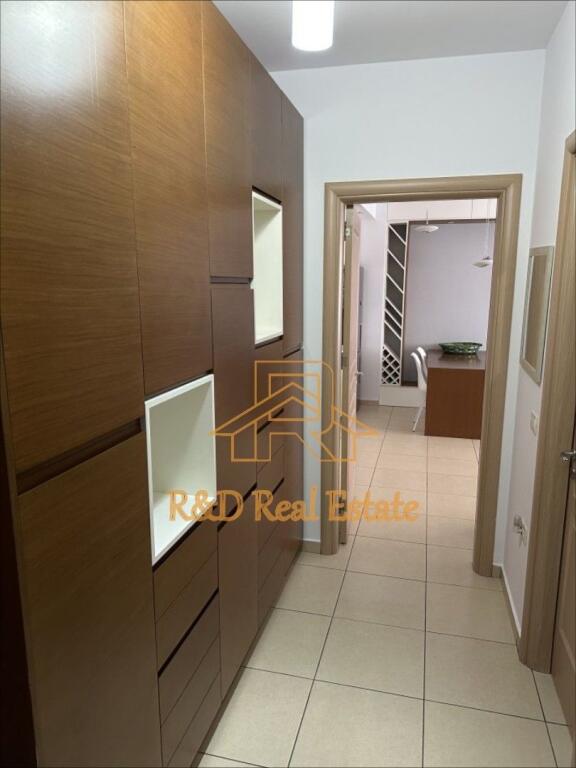 🏡 Jepet me qera apartament 1+1 – Qendra Concord, 5 Maj