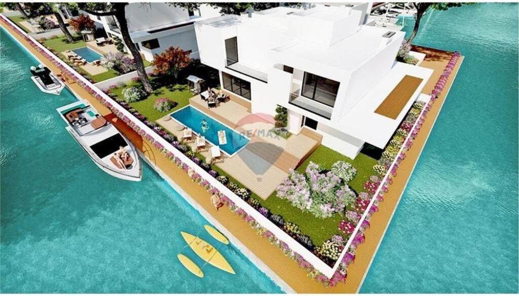 Appartamento 1+1 con cortile presso Turquoise Marina!