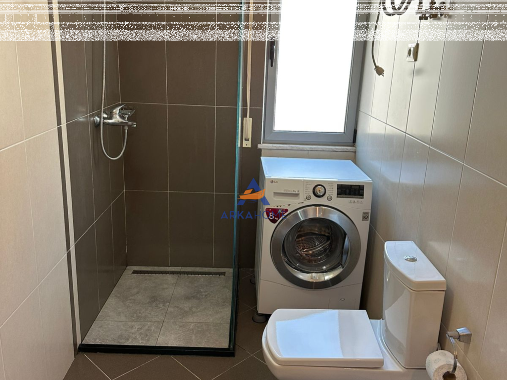 JEPET APARTMENT ME QERA 1+1+BALLKON "5 MAJI,CONCORD CENTER" 700 EURO