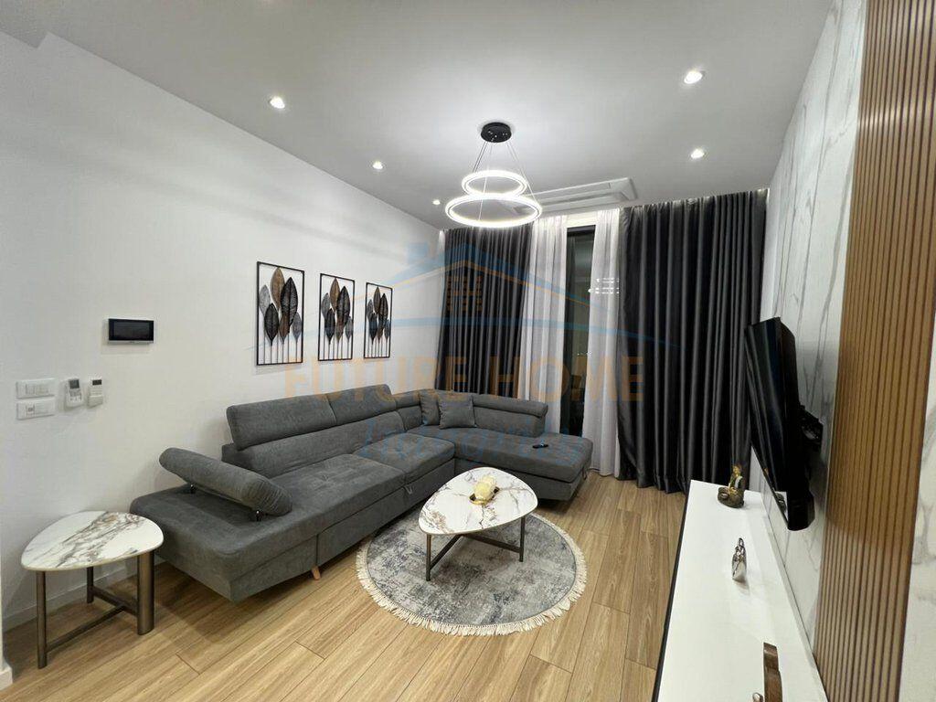 Affitto, Appartamento 2+1+Posto Auto, Lake View Residence, Tirana.