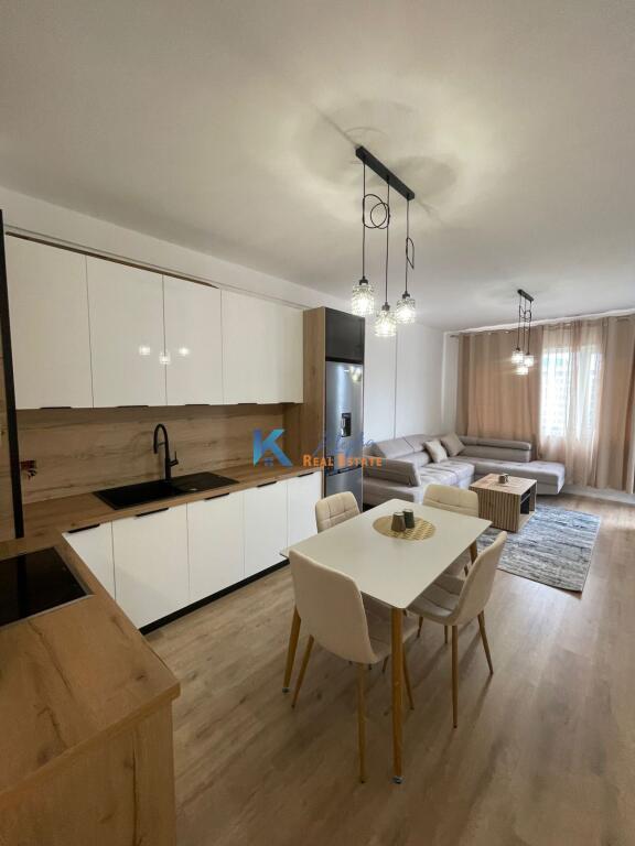 Appartamento 2+1+Parcheggio in affitto al Complesso Univers City, vicino a QTU