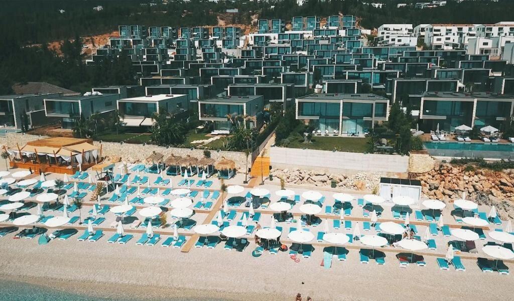 Villa Twin in Vendita: (Olea Residence Dhermi) con 3 Camere da Letto e 2 Posti Auto 🧨(935,000€) 🧨