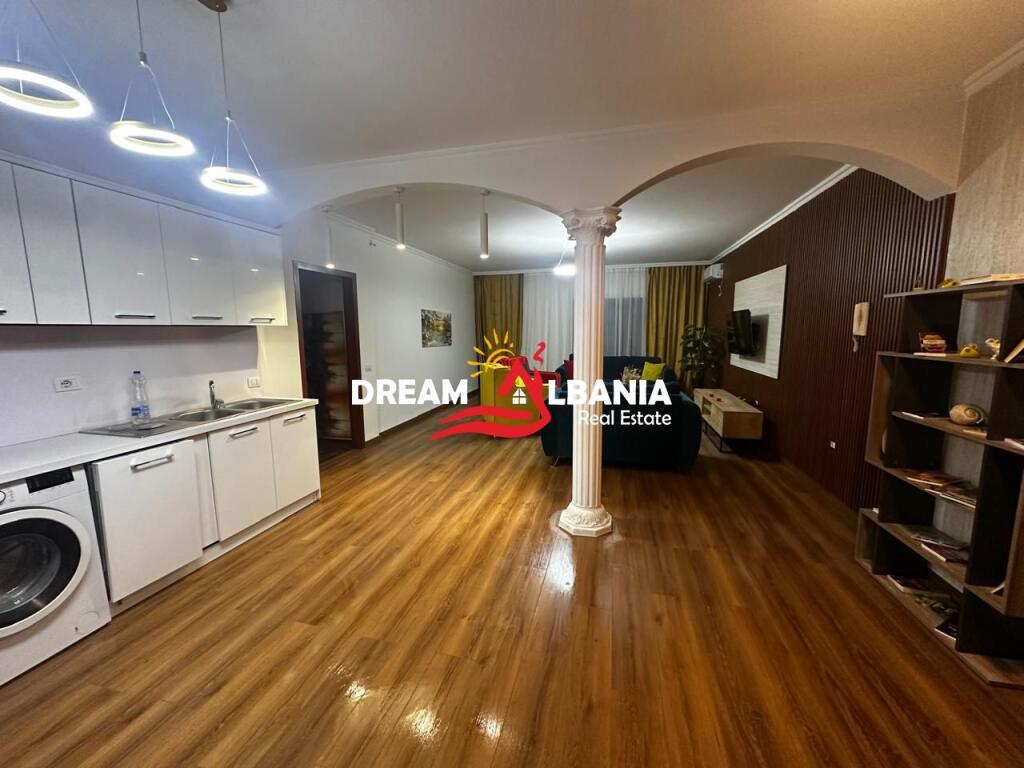 Apartament 2+1 me qera ne zonen e Myslym Shyrit rruga Him Kolli (ID 42211060).