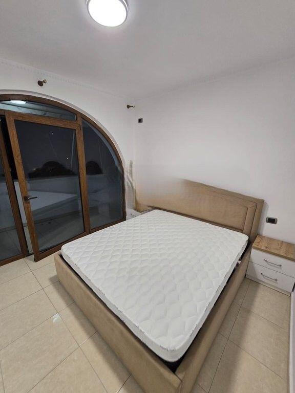 PRANE QENDRES, APARTAMENT 1+1 ME QIRA 600 € /Muaj