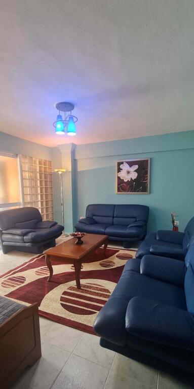 Appartamento 3+1 in Affitto – vicino all'Università “Zoja e Këshillit të Mirë” 📍 Via Dritan Hoxha