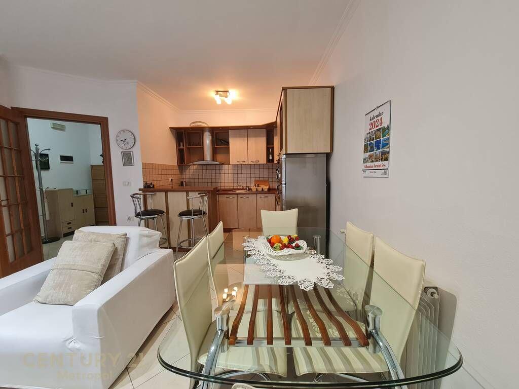 JAPIM PER QIRA APARTAMENT 1+1, PRANE ART TUBINA!