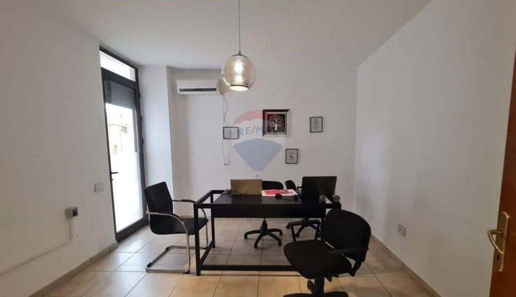 Ufficio - In Affitto - Via delle Barricate, Tirana!!! ID: 530571010-12