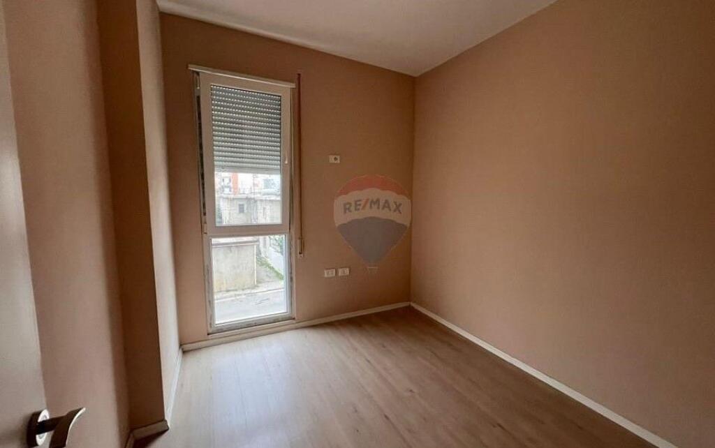 SHITET APARTAMENT 3+1 XHAMIA E SELITES!!! ID: 530491012-105