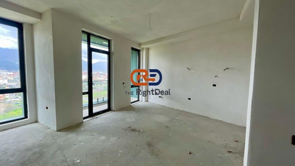 Al Nuovo Boulevard, Super Appartamento 3+1+2 in Vendita, Con Posto Auto Incluso Nel Prezzo!!!