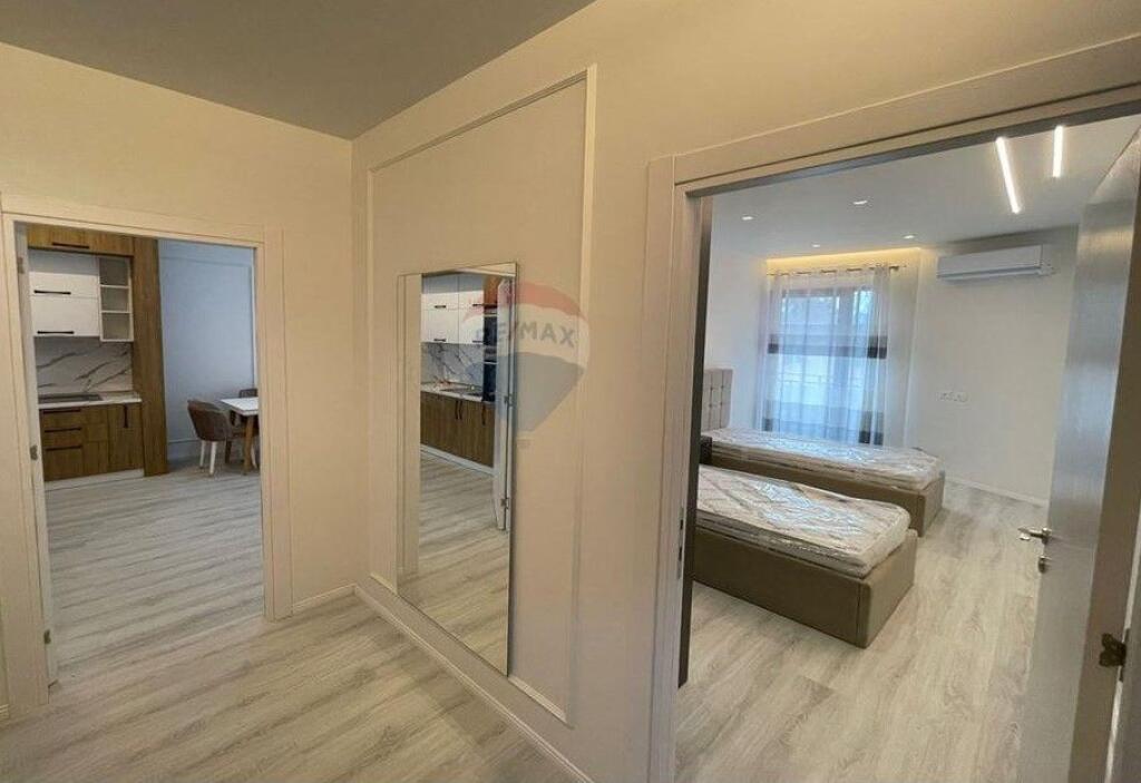 Appartamento 2+1+2- In Affitto - Farmacia 10, Tirana