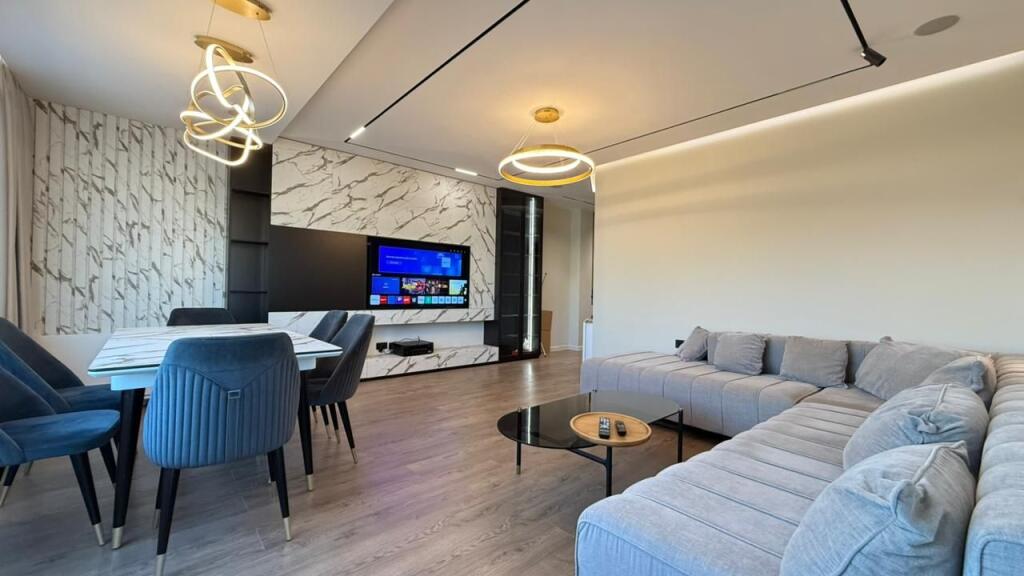 Apartament 2+1 me qira tek Liqeni Artificial!