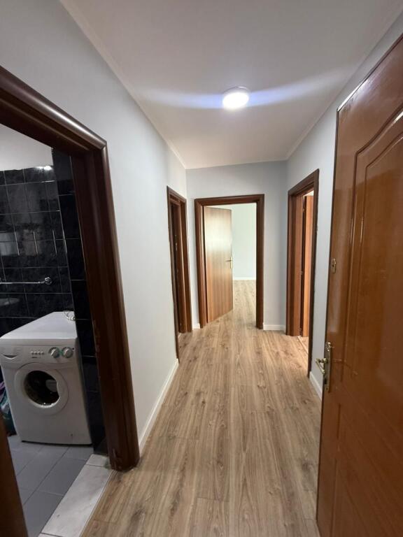 Oxhaku, Vicino alla strada principale si vende appartamento!