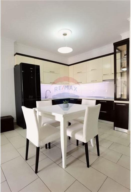 Apartament per qera 1+1 tek Liqeni i Thate