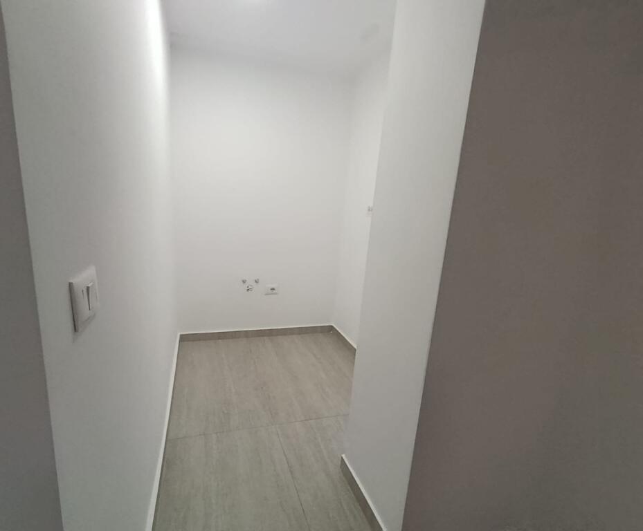 Shitet apartament 1+1 ne Don Bosko