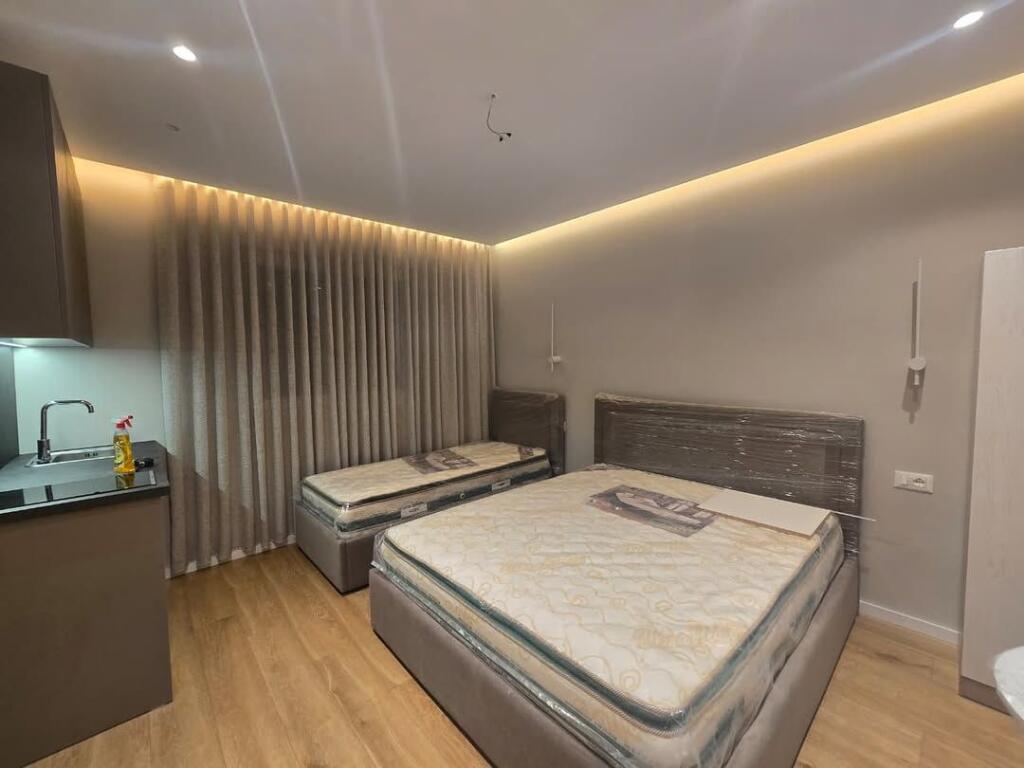 STUDIO FOR RENT –  BRRYLI 📍